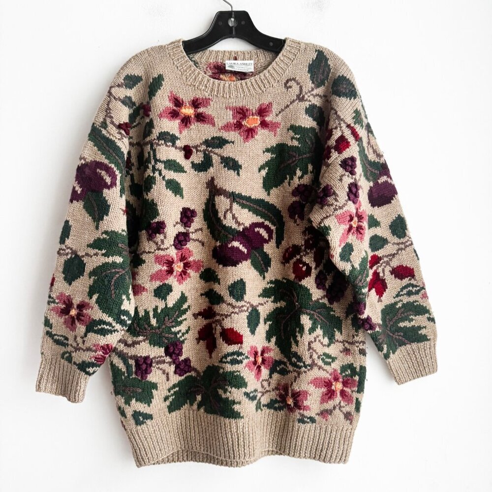 Vintage Laura Ashley Pure New wool Floral Pullover S/M/L LIKE NEW - Picture 3 of 9
